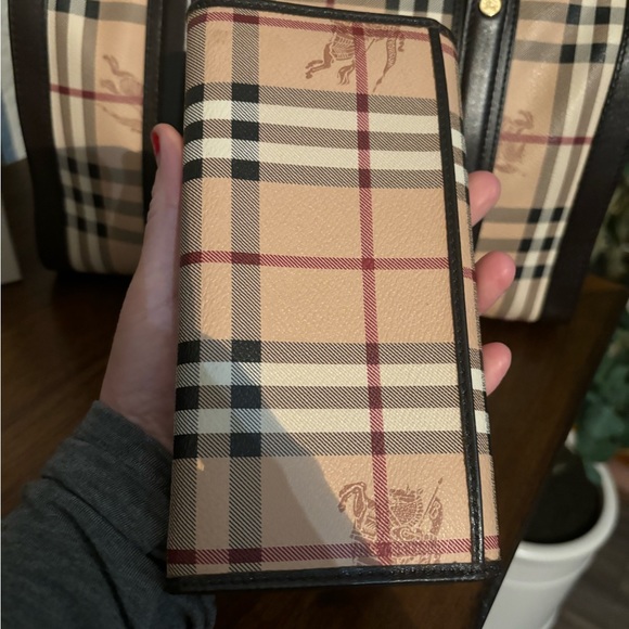 Burberry Alchester Haymarket Medium Bowler Top Handle Bag and Wallet Set NWOT - Picture 8 of 10